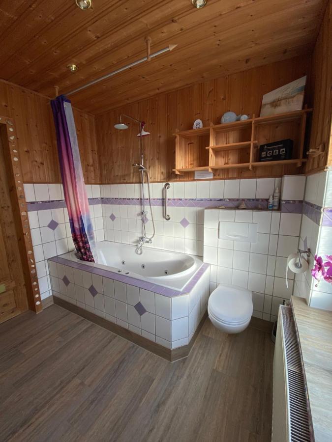 Ferienwohnung "Bine" 뤼베크 외부 사진